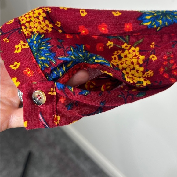 ANTHROPOLOGIE MAEVE Red Floral Long Sleeve Pintuck Blouse Size Small - Picture 9 of 16